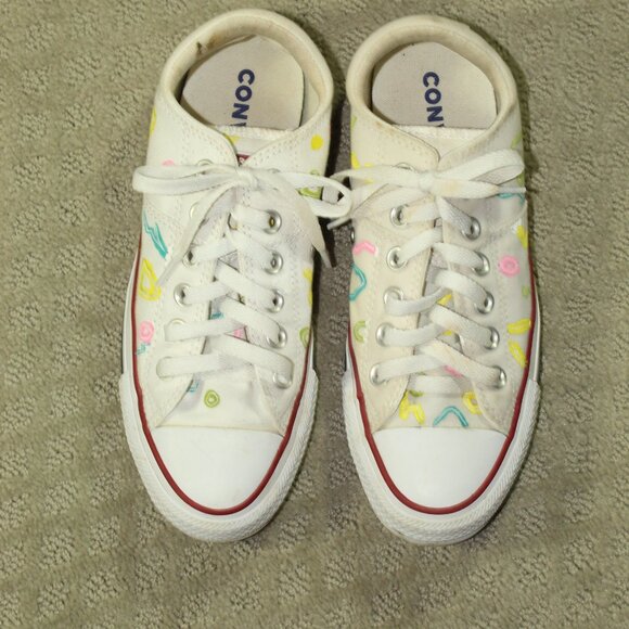 Converse Low Top Women's Size 7 White Custom Painted Sneakers - Picture 2 of 6